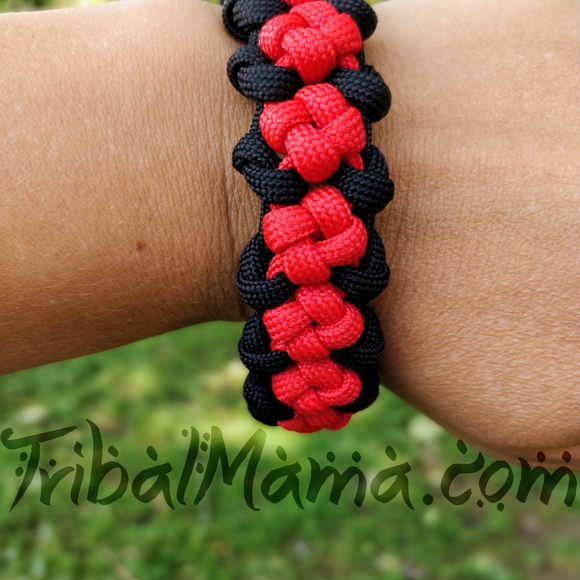 550 Aromatherapy Tactical Paracord Bracelet - Picture 2 of 3